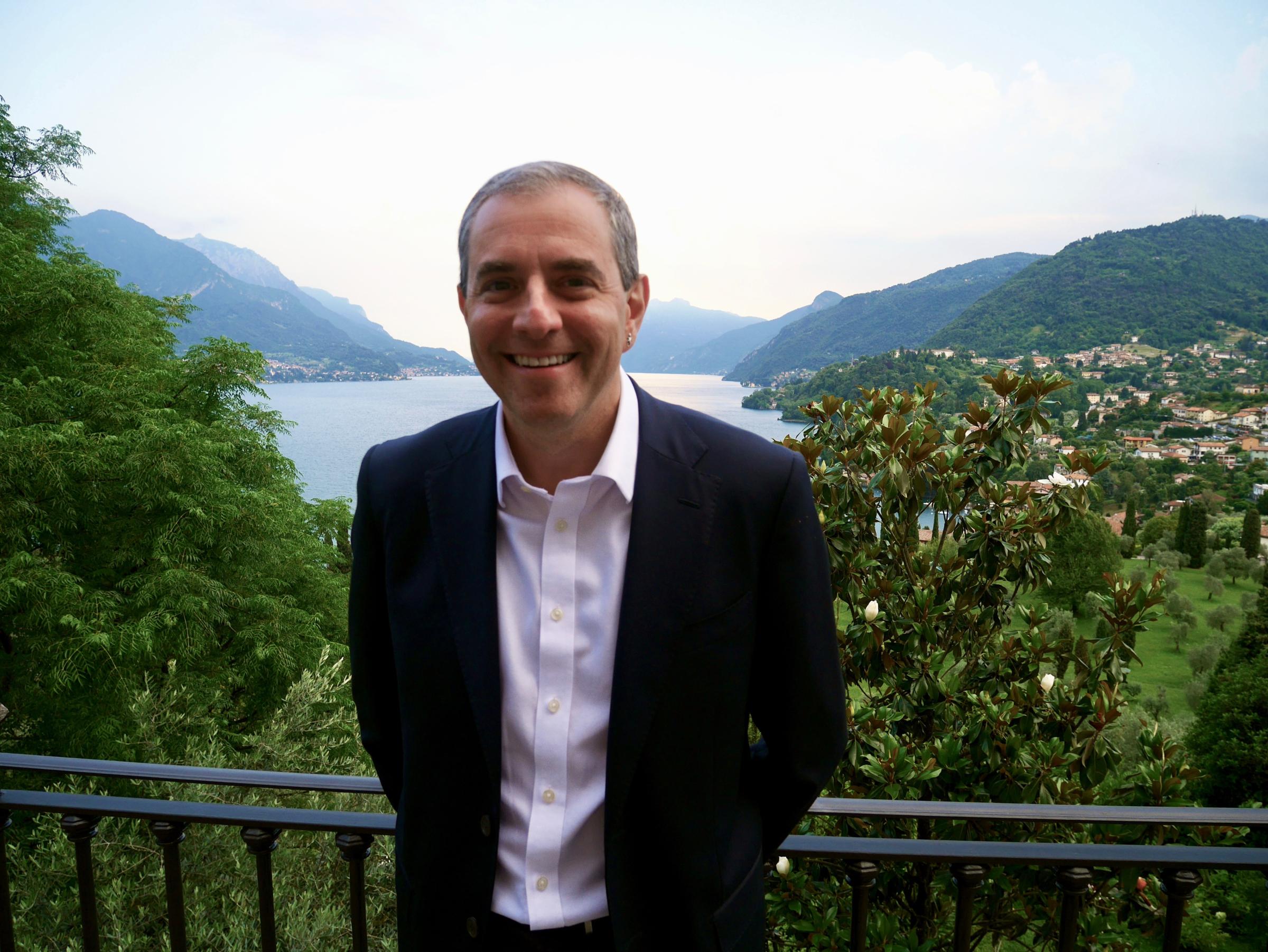 Autor at Lake Como