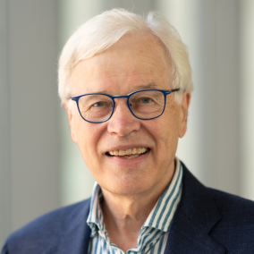 Photo of Bengt Holmstrom